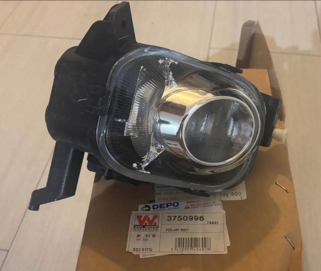 Phare anti-brouillard droit Corsa D neuf, Autos : Pièces & Accessoires, Enlèvement ou Envoi, Neuf, Opel