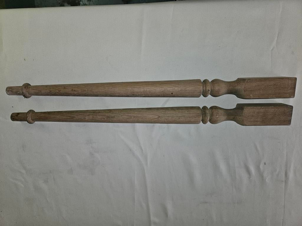 Pieds tournés pour table, guéridon, Maison & Meubles, Enlèvement ou Envoi