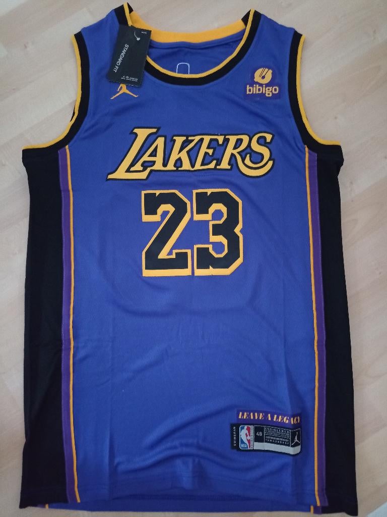 Los Angeles Lakers Jersey James maat: M, Sport en Fitness, Basketbal, Ophalen of Verzenden, Nieuw, Kleding