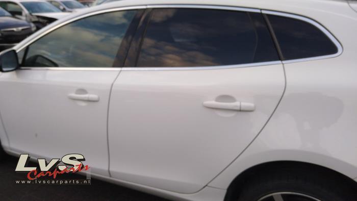 Portière 4portes arrière gauche d'un Volvo V40 (614), Autos : Pièces & Accessoires, -, 3 mois de garantie, Porte, -