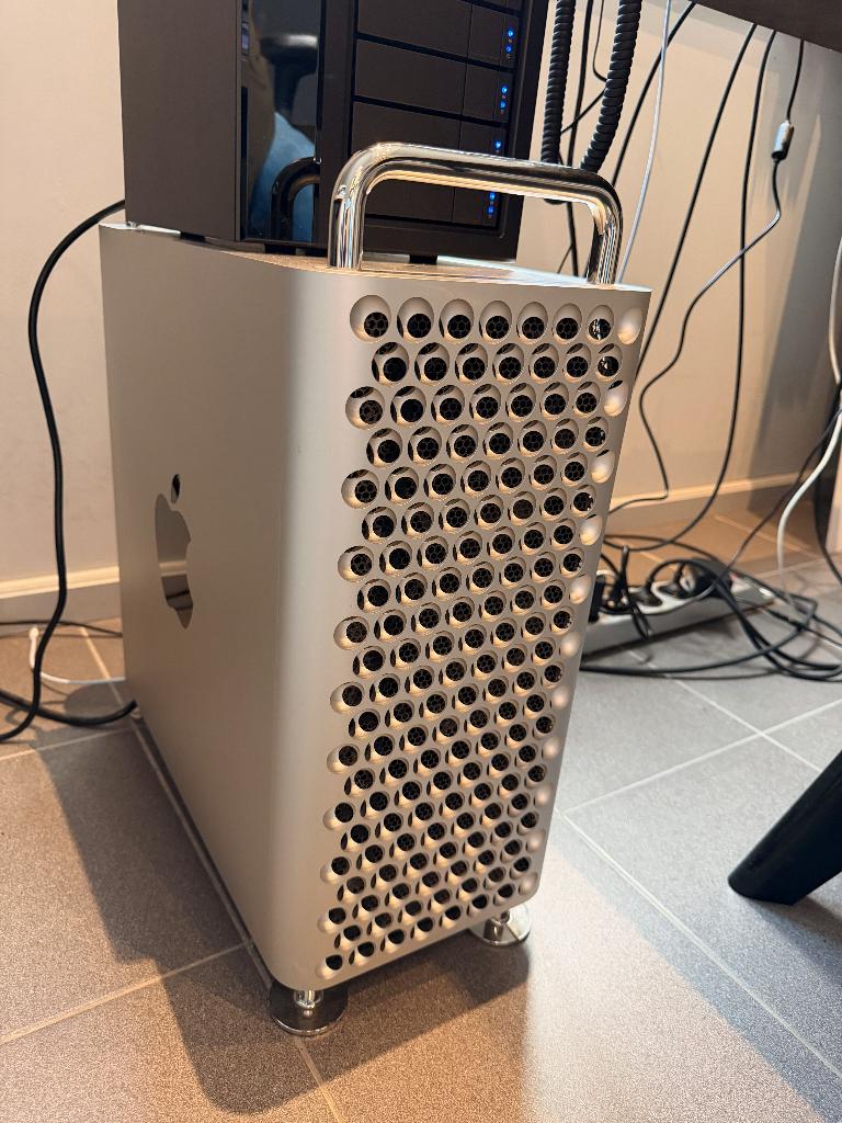 Mac Pro (28-core / 256GB RAM / Vega II), Computers en Software, Apple Desktops, Ophalen, 64 GB of meer, Gebruikt, SSD