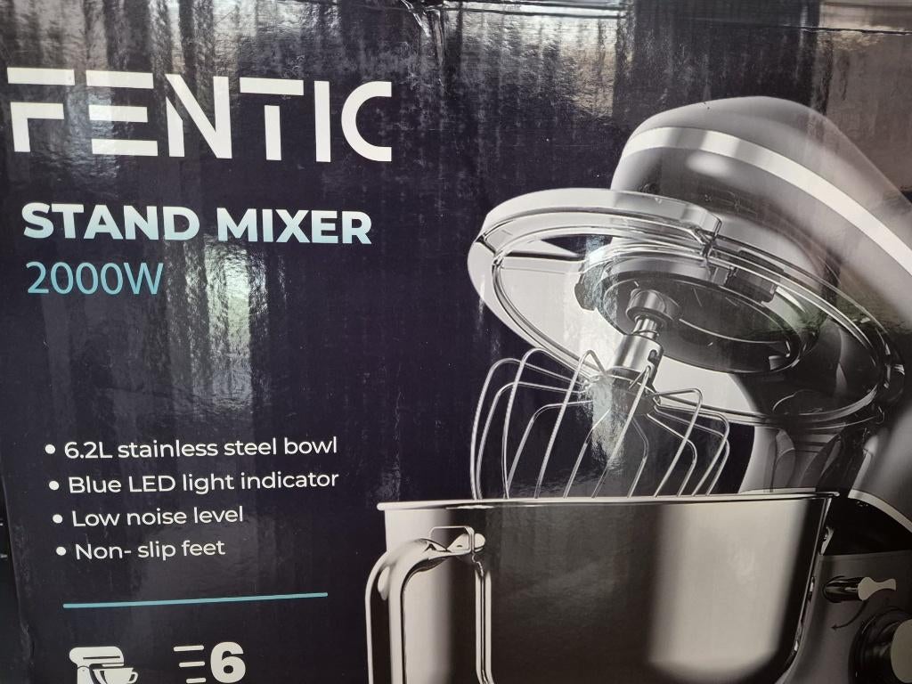 keukenrobot, 2000W, Elektronische apparatuur, Keukenmixers, Ophalen of Verzenden, Zo goed als nieuw