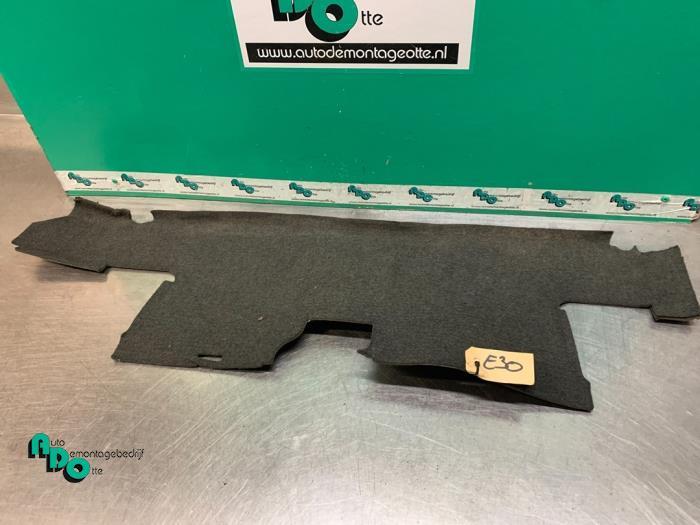 Coffre tapis d'un BMW 3-Serie, -, 3 mois de garantie, Utilisé, -