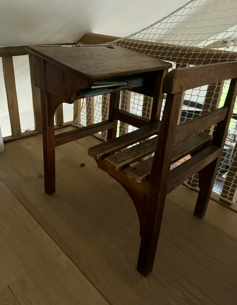 Pupitre d'école vintage en bois pour enfants et adolescents, Antiquités & Art, Antiquités | Meubles | Tables, Enlèvement