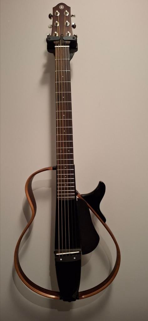 Yamaha silent guitat Slg 200s, Musique & Instruments, Instruments à corde | Guitares | Électriques, Comme neuf, Enlèvement