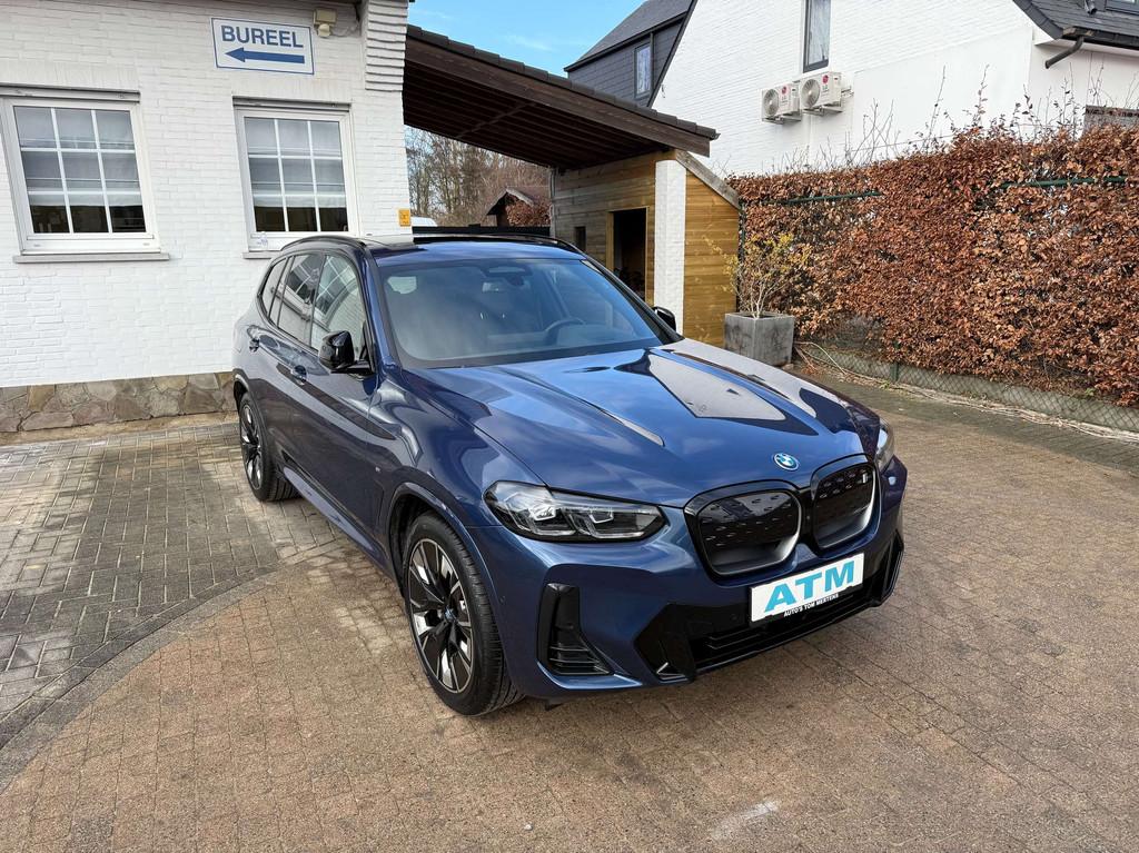 BMW iX3 iX3 M 80 kWh /Pano dak/Head-up/El zet/Har. kardon, Auto's, BMW, Automaat, https://public.car-pass.be/vhr/af6d4a03-da56-4d43-930d-fcb9496236ed