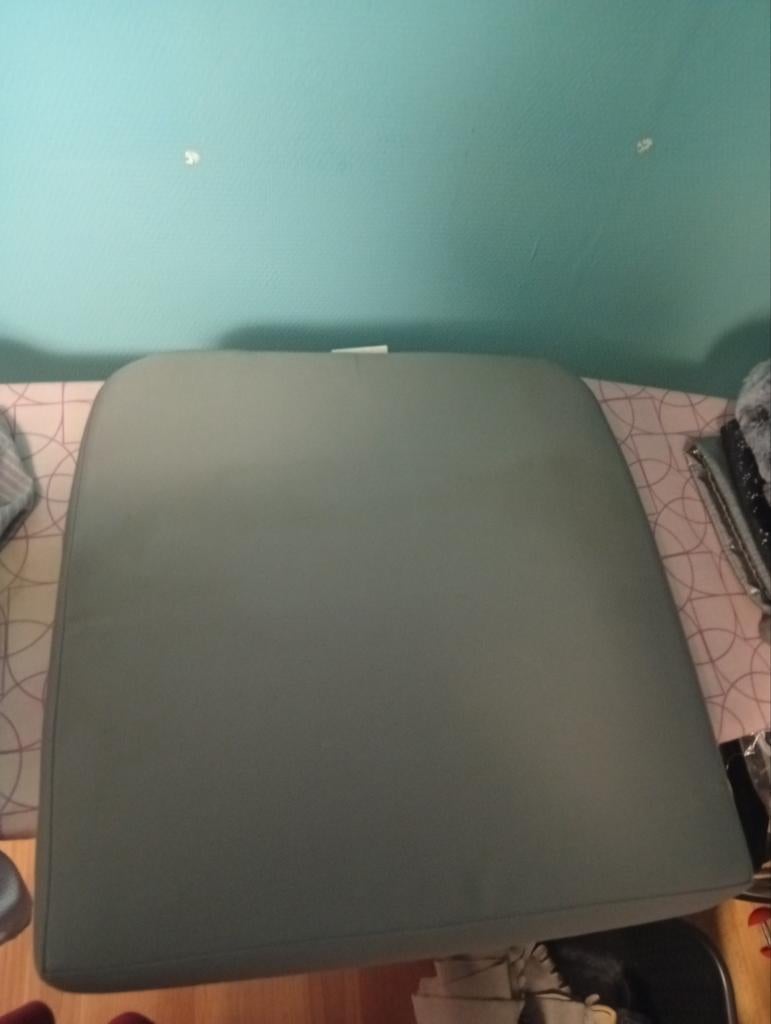 4 stoelkussens, Huis en Inrichting, Ophalen