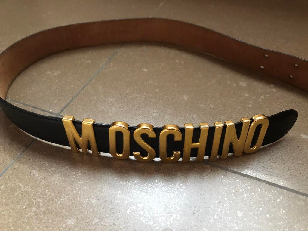 Lederen riem Moschino maat smal, Kleding | Dames, Riemen en Ceinturen, Ophalen, Minder dan 80 cm, Zo goed als nieuw, Echt leder