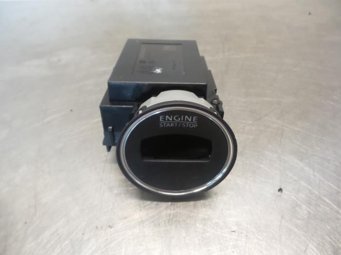 Serrure de contact électronique d'un Volkswagen Passat (Pas, -, 3 mois de garantie, Utilisé, -