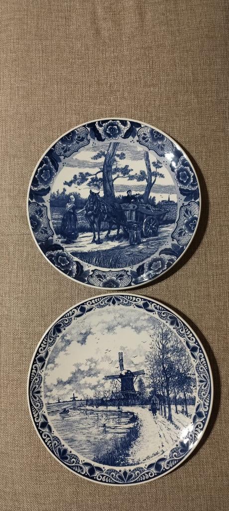 2 belles assiettes de Delft (diamètre 40 cm)., Antiquités & Art, Enlèvement