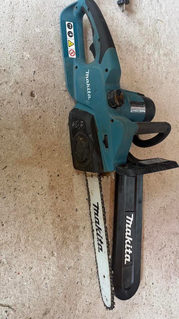 Makita kettingzaag, Tuin en Terras, Ophalen, Zo goed als nieuw