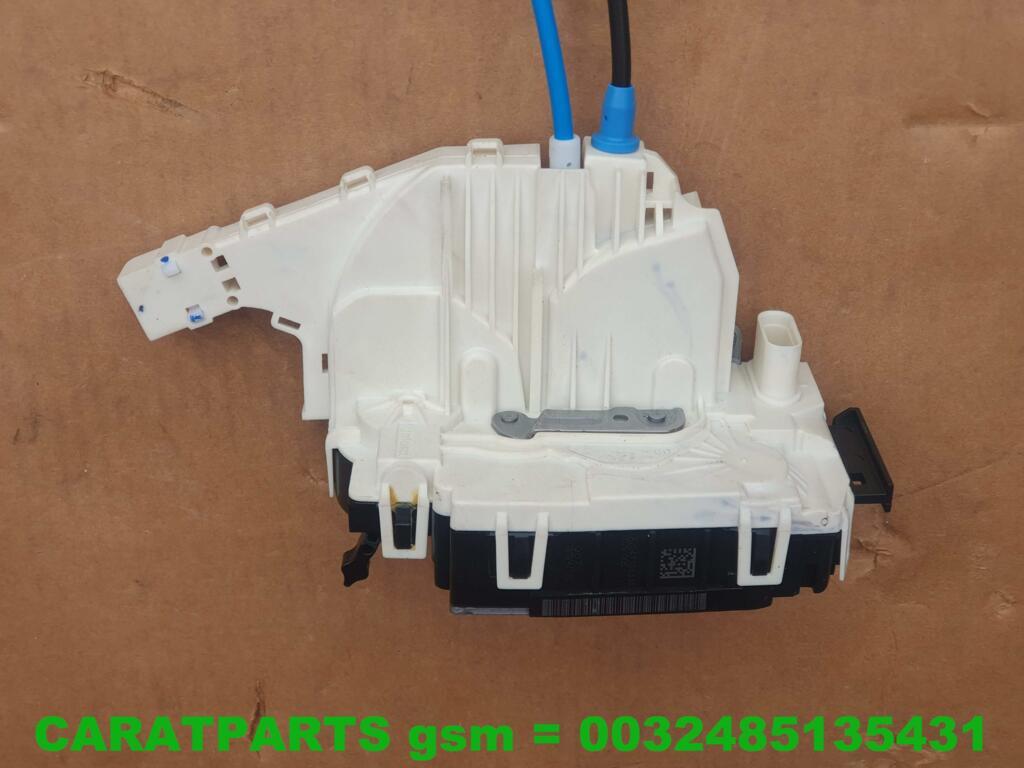 A2047301335 deurslot c klasse portierslot e klasse, Gebruikt, Mercedes-Benz AG, Mercedes-Benz, Mercedesstrasse 120
70372  Stuttgart, DE