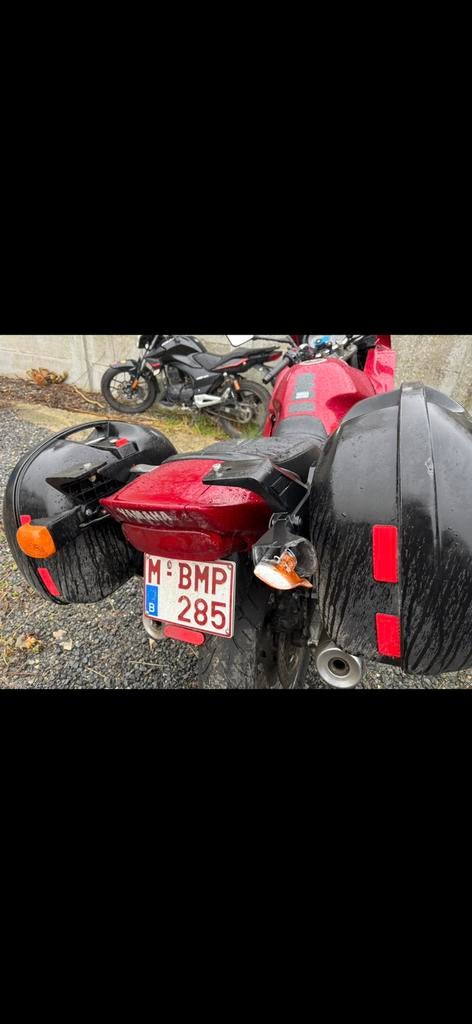 Yamaha Diversion 900 – 1998 – Épave pour pièces, Enlèvement