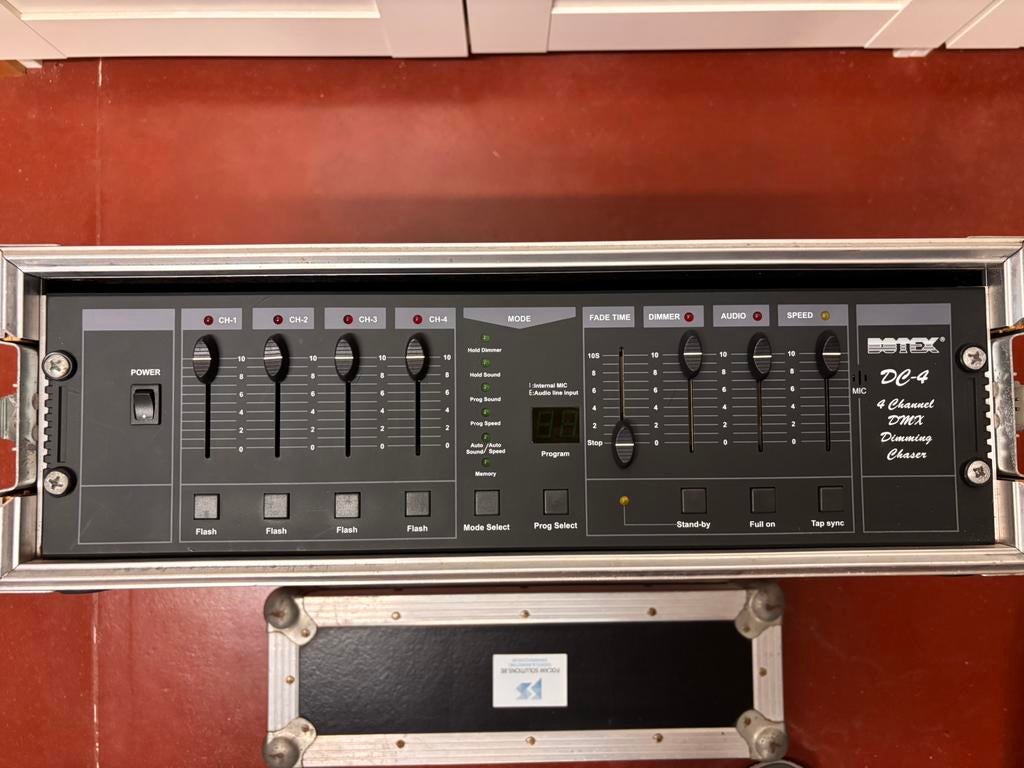 Dimmer in flightcase, Ophalen, Zo goed als nieuw, Licht