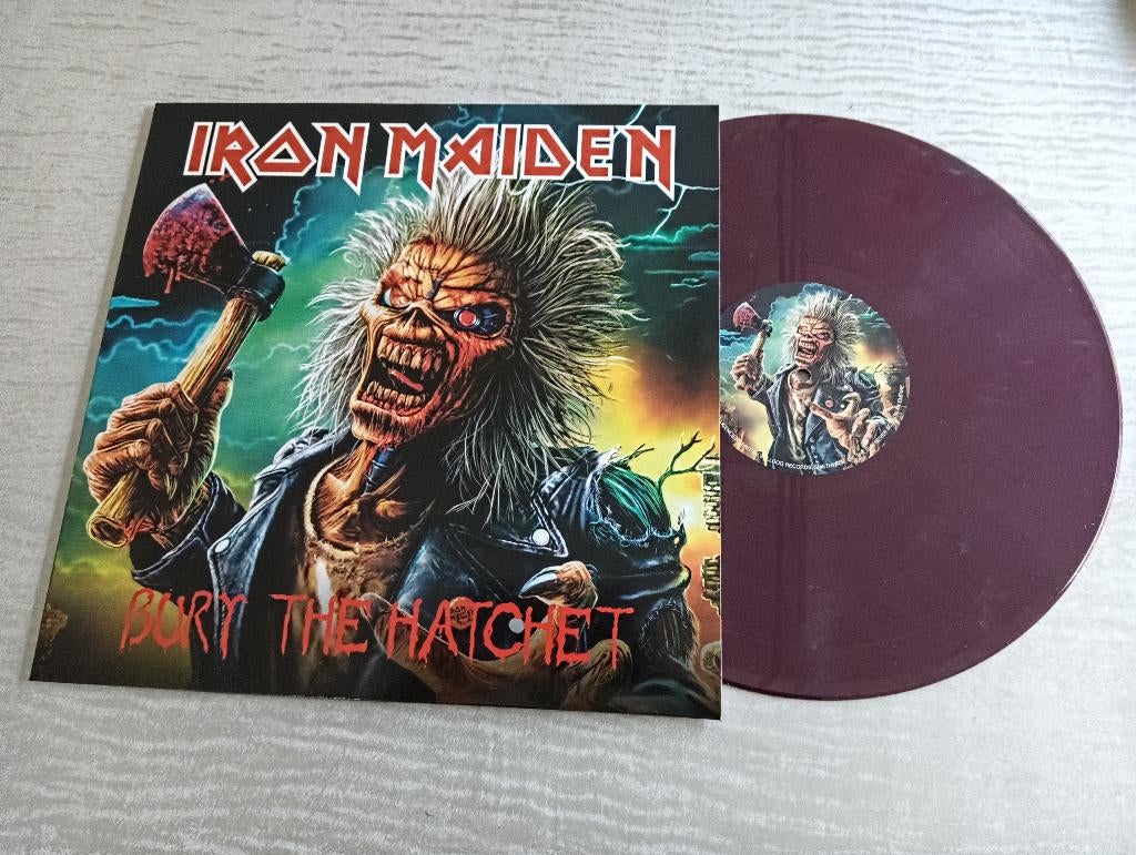 Iron Maiden  Lp  Bury the Hatchet - purple marbled, Cd's en Dvd's, Vinyl | Hardrock en Metal, Ophalen of Verzenden, Zo goed als nieuw