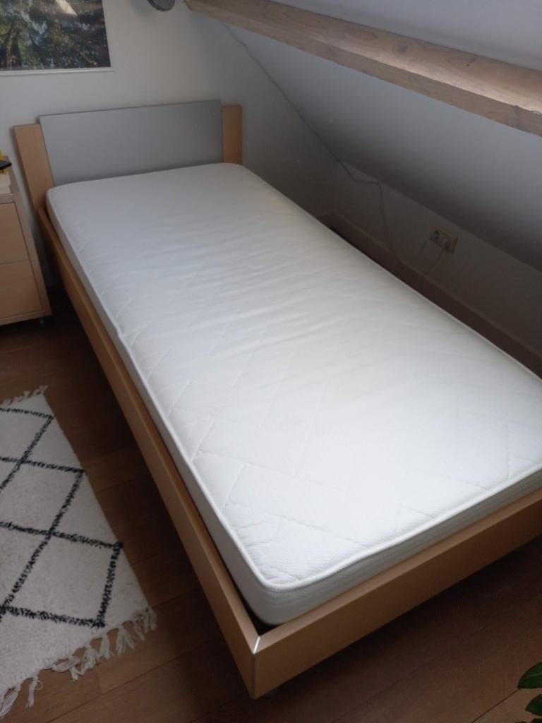 Eenpersoonsbed, Ophalen, Gebruikt, 90 cm, Eenpersoons
