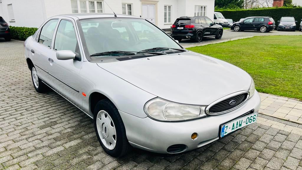 Ford Mondeo 1.8i BENZINE * AUTOMAAT * GEKEURD VR VERKOOP, Auto's, Ford, Automaat, Mondeo, Bedrijf, Berline