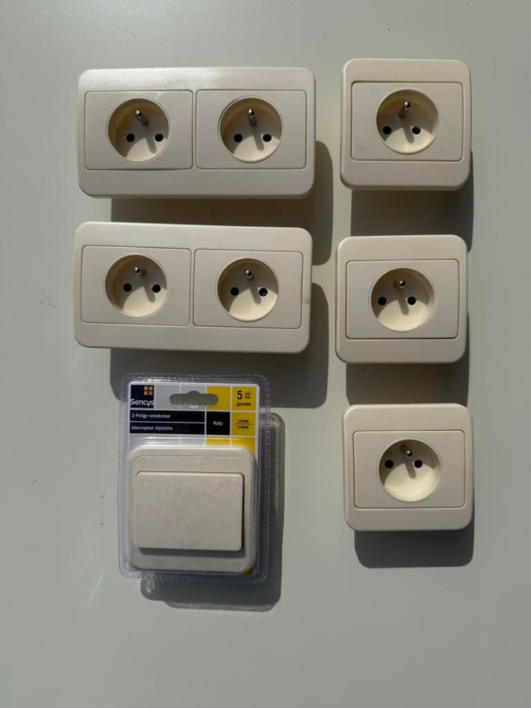 Set van stopcontacten Sensys - Nieuw, Ophalen, Nieuw, Stopcontact