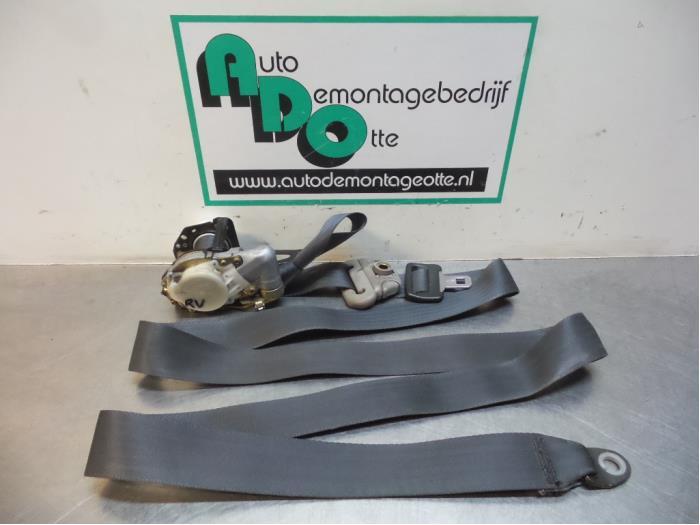 Ceinture de sécurité avant droite d'un Lexus IS 200 (IS 20, -, Lexus, Utilisé, -