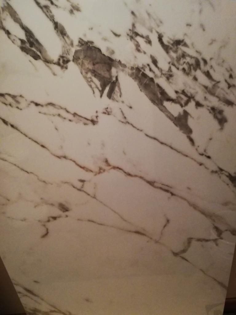 1 carrelage seul 1.20 x 0.60 neuf, Enlèvement ou Envoi, Comme neuf, Marbre