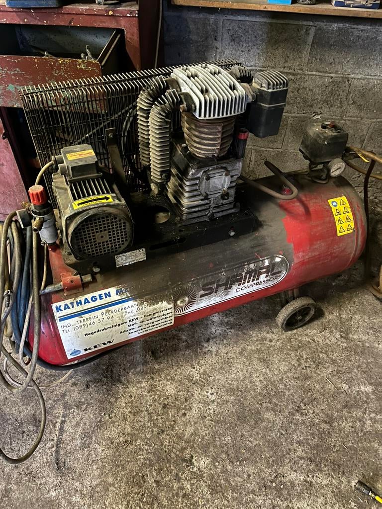 Compressor Shamal (industrieel) met toebehoren, Doe-het-zelf en Bouw, Compressors, Ophalen, Zo goed als nieuw