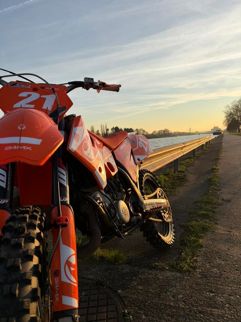 125 sx 2007bien lire annonce!! Faite vos offre !!!, Motos, Entreprise, Moto de cross