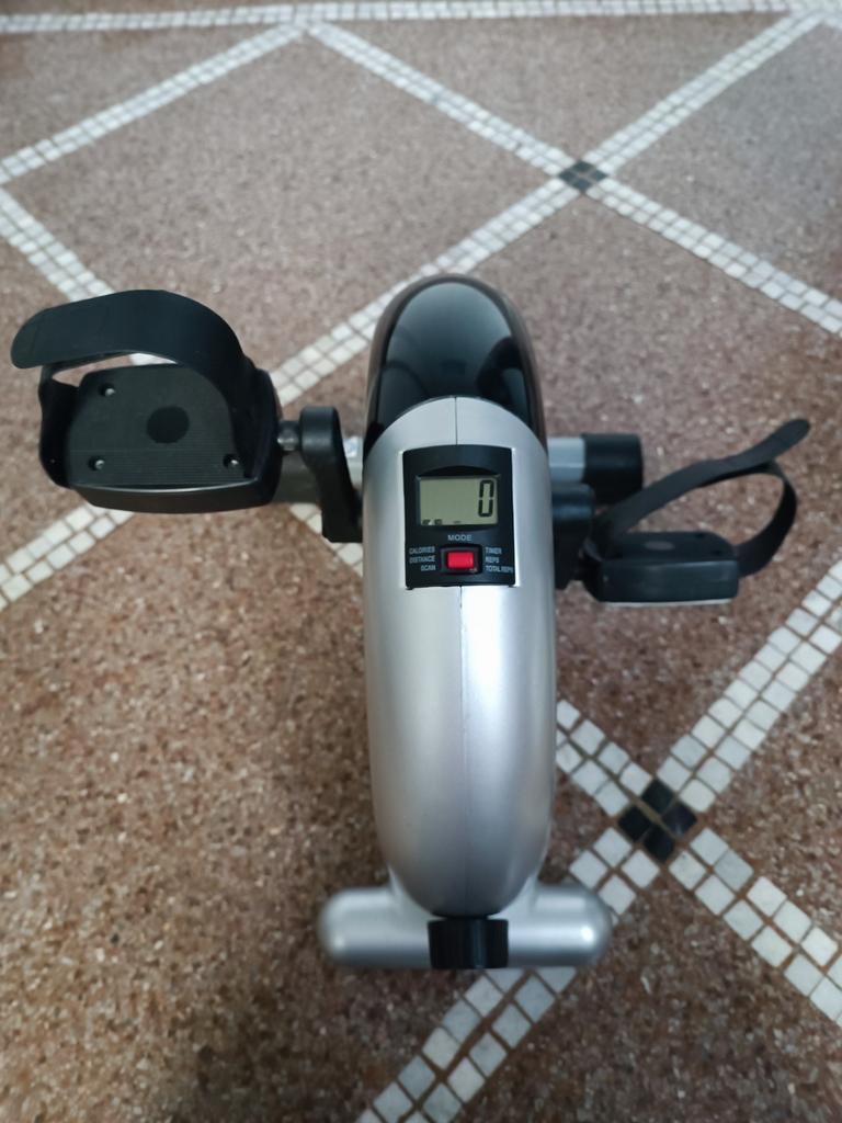 Pédalier, Sports & Fitness, Enlèvement, Comme neuf