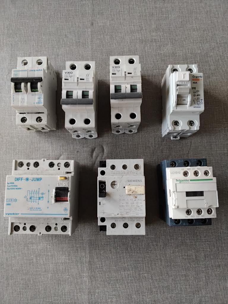 Elektriciteit  /zekeringen, Doe-het-zelf en Bouw, Ophalen, Gebruikt