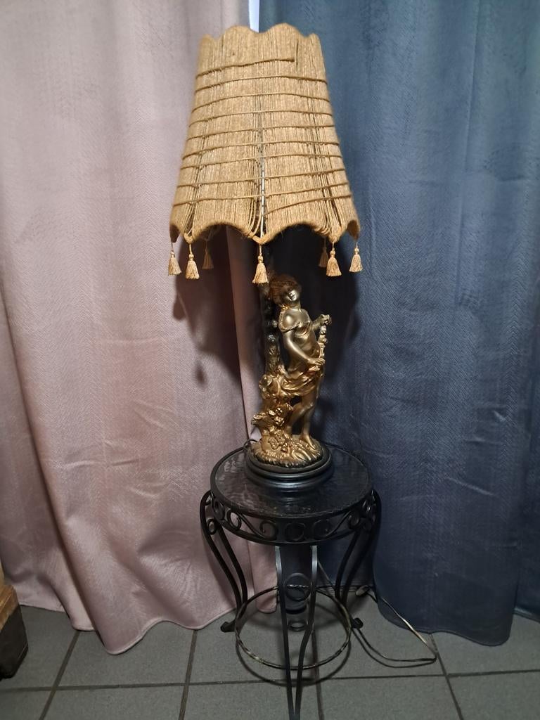 Guéridon, Enlèvement