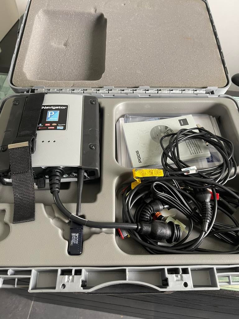 Diagnostic valise Piaggio Navigator Texa