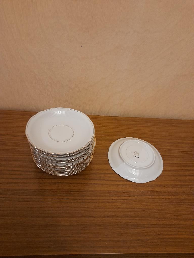 Soucoupes en porcelaine Ćmielów Made in Pologne, comme neuf, Ophalen