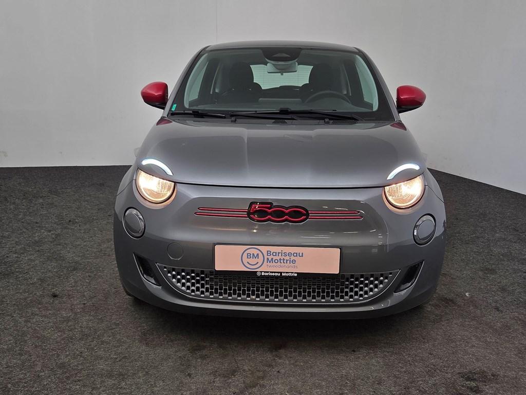 Fiat 500 RED ELECTRIC 156PK AUTOMAAT 24KWH * PACK PLUS * PA, Automaat, Berline, Parkeersensor, 156 pk