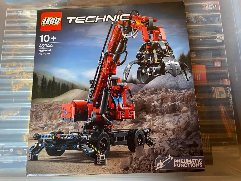 LEGO 42144 Material Handler, Ophalen, Zo goed als nieuw