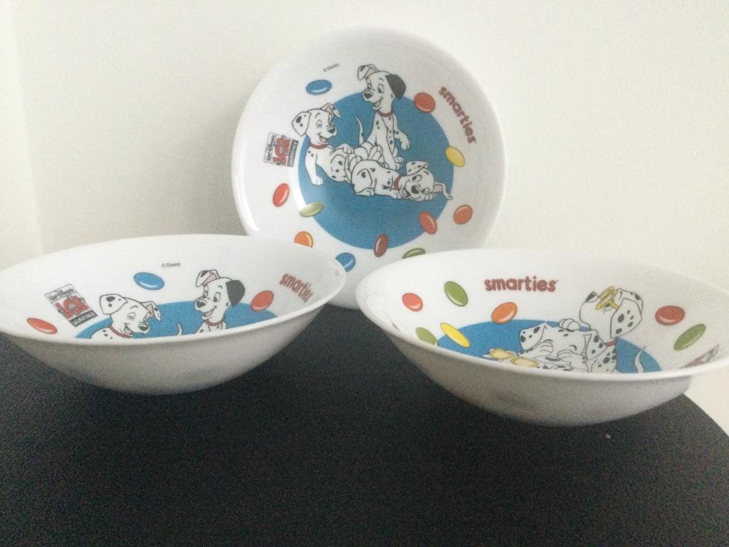 Vintage: 3 borden/schalen 101 Dalmatiërs/Smarties, Verzamelen, Disney, Ophalen
