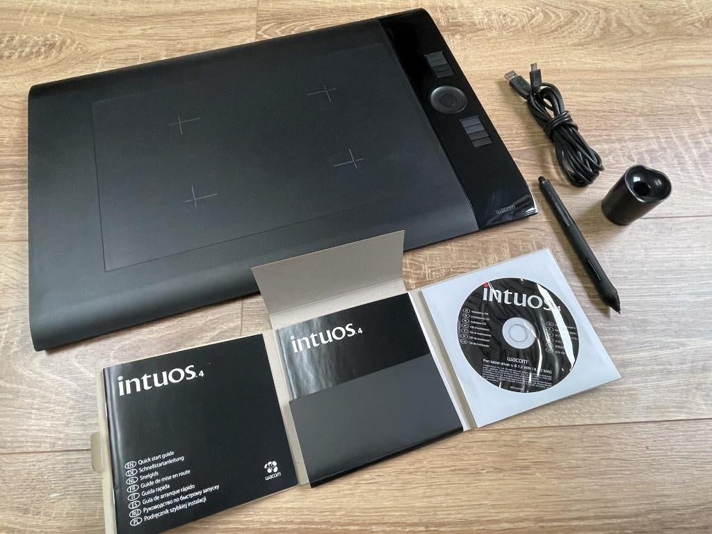Wacom Intuos 4 PTK-840 Tablet Mac/Win + pen + cable + CD, Enlèvement, Utilisé, Filaire, Wacom