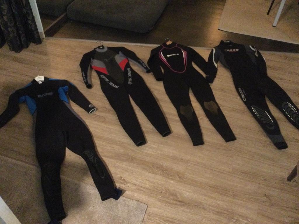 3mm Wetsuits Lady size XS & S nieuw vanaf 90€/stuk - Ecocheq, Ophalen of Verzenden, Nieuw, Duikpak