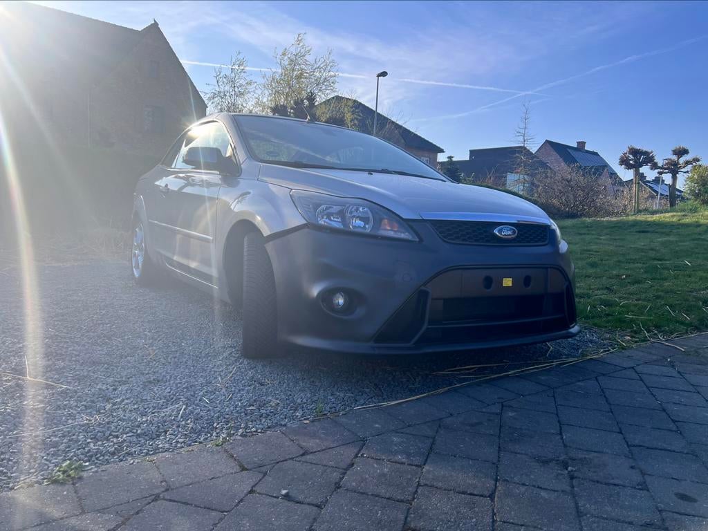 Ford focus cc cabrio, Autos, Ford, Argent ou Gris, Achat, Cabriolet, Noir