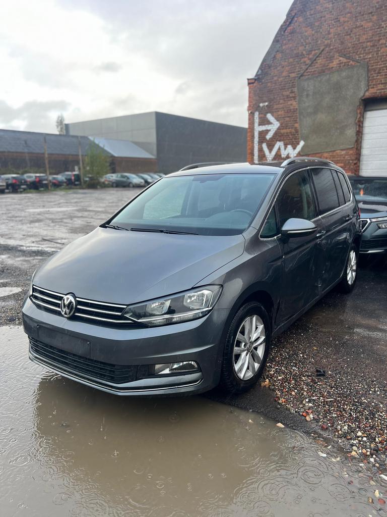 VW TOURAN 1.6tdi  PIECES DISPONIBLE