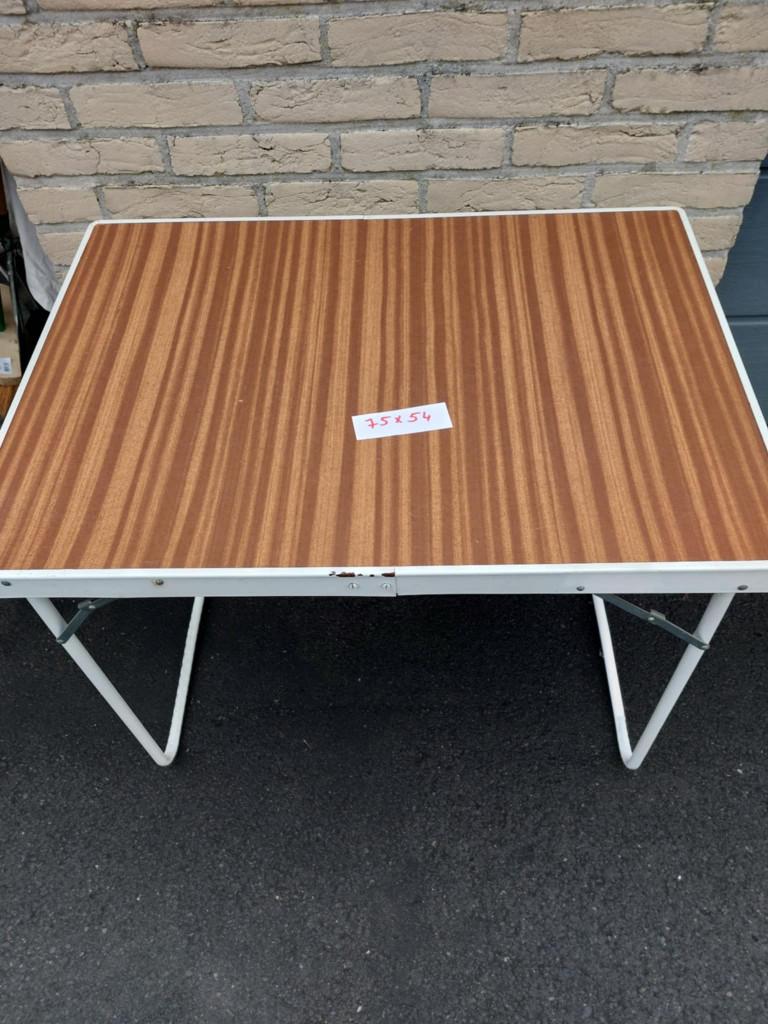 Campeer tafel Bruin 75x54 en ongeveer 66 hoog met, Caravanes & Camping, Enlèvement, Utilisé