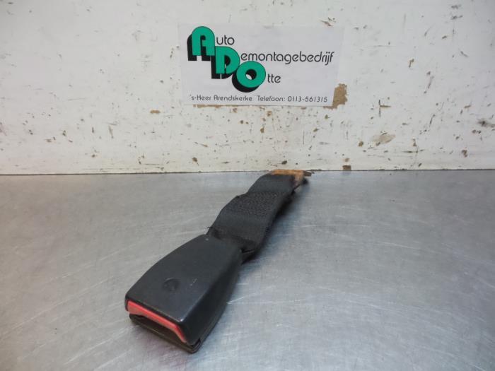 Veiligheidsgordel Insteek rechts-achter van een BMW 3-Serie, Gebruikt, -, -, Ophalen of Verzenden