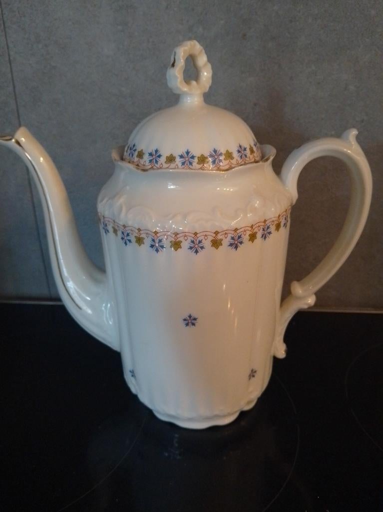 Très ancienne théière., Enlèvement