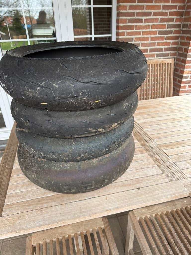 Motorbanden slicks en semi slicks circuit, Motoren, Ophalen, Gebruikt