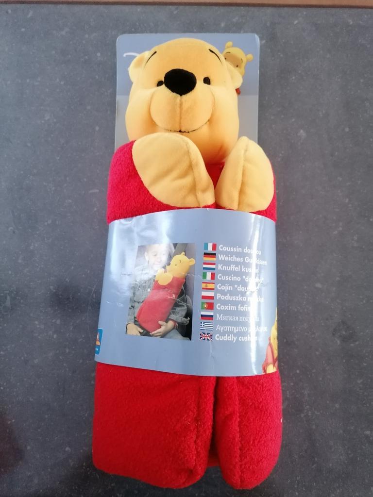 Splinternieuw knuffel kussen Disney Winnie De Pooh. Rookvrij, Kinderen en Baby's, Speelgoed | Knuffels en Pluche, Disney, Disney