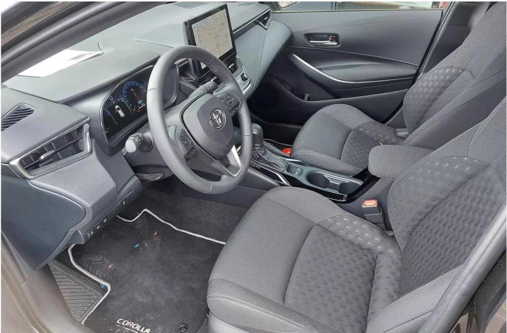 Toyota Corolla Touring Sport 1.8 Hybrid Dynamic e-CVT, Auto's, Gebruikt, 750 kg, 4 cilinders, 103 g/km