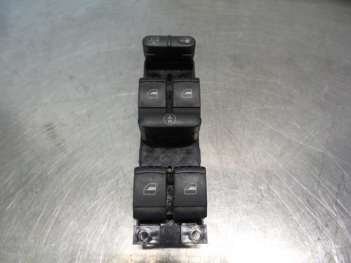 Commutateur vitre électrique d'un Volkswagen Passat (Passat, Volkswagen, -, 3 mois de garantie, Utilisé