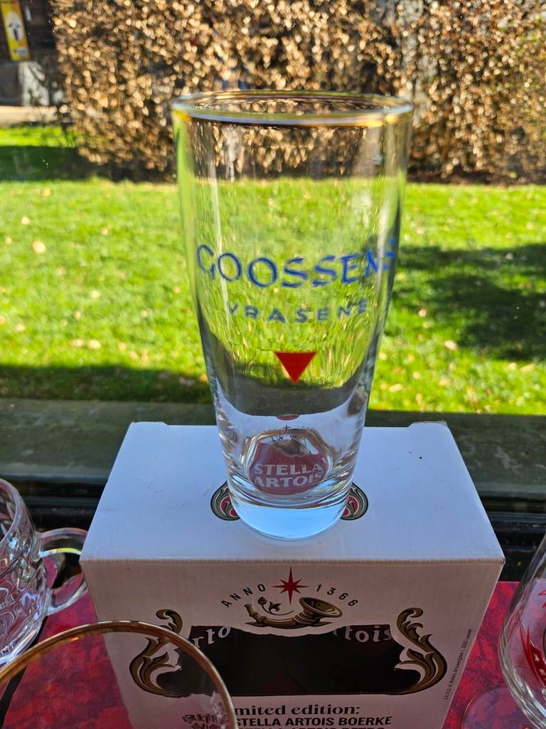 Oude glazen varia, Ophalen