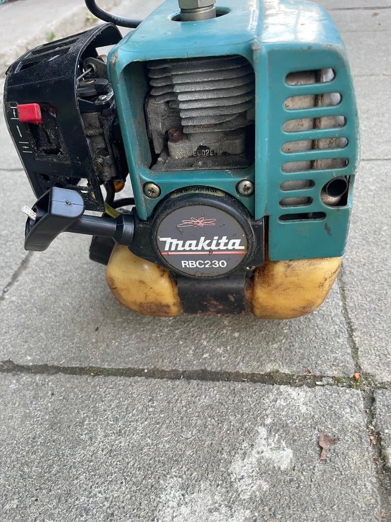 Debrosailleuse makita, Ophalen of Verzenden, Gebruikt, Benzine