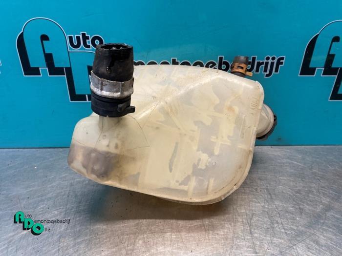 Réservoir d'expansion d'un Renault Twingo (Twingo 07-), Autos : Pièces & Accessoires, Renault, -, 3 mois de garantie, Utilisé
