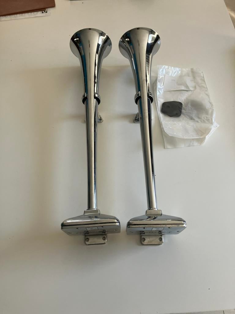 Hadley luchthoorn 2x, Ophalen, Nieuw