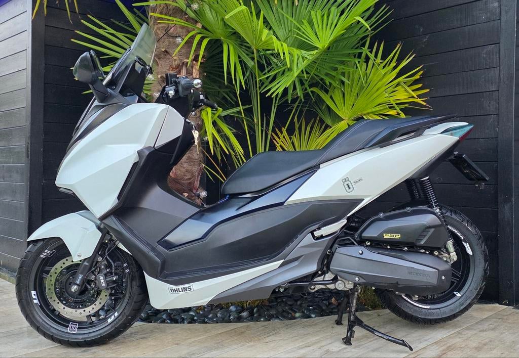 MAXI scooter Honda Forza 125cc - 15.000km - 130KM/H, Enlèvement